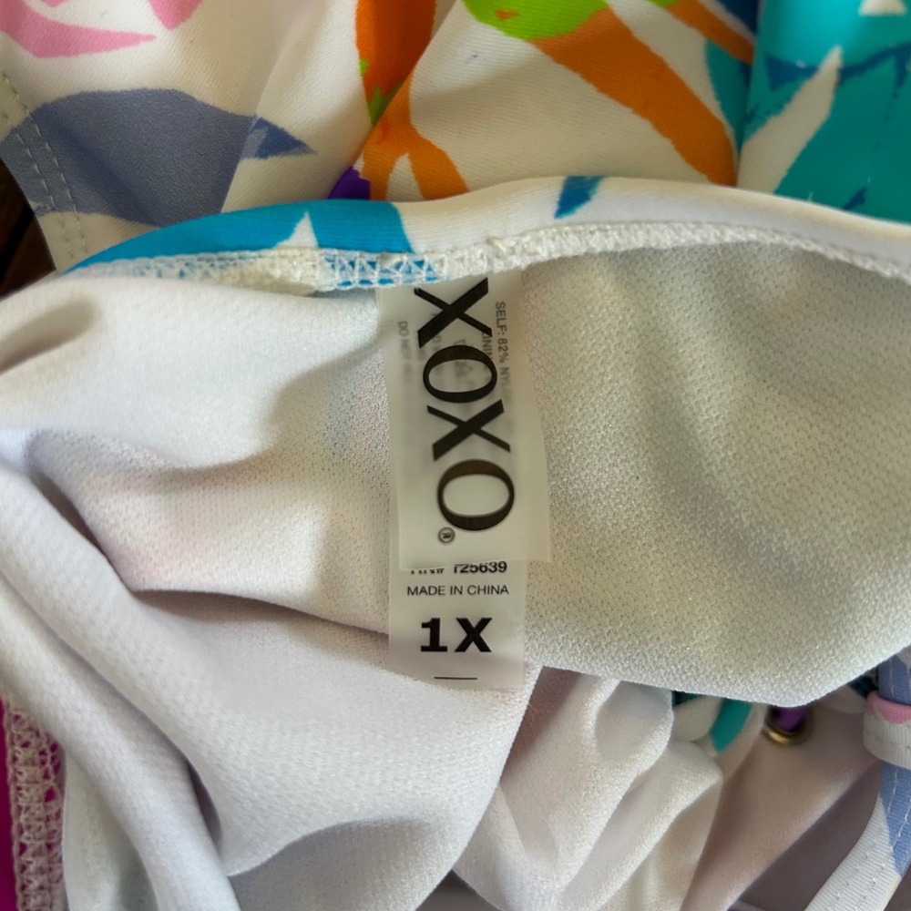 XOXO White and Colorful Tropical‎ Print Tie One Piece Ruffle Swimsuit Women's 1X - Picture 7 of 8